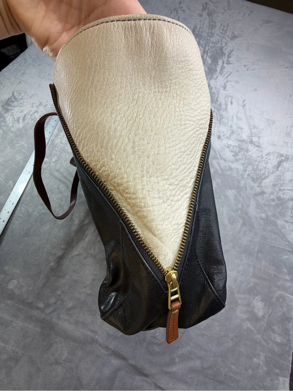 Fossil Black Leather Messenger Tote  Fall Bag Women’s Party Guest Vintage